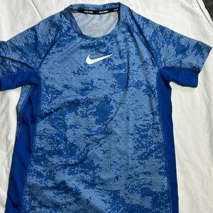 Nike kid’s medium shirt dri fit